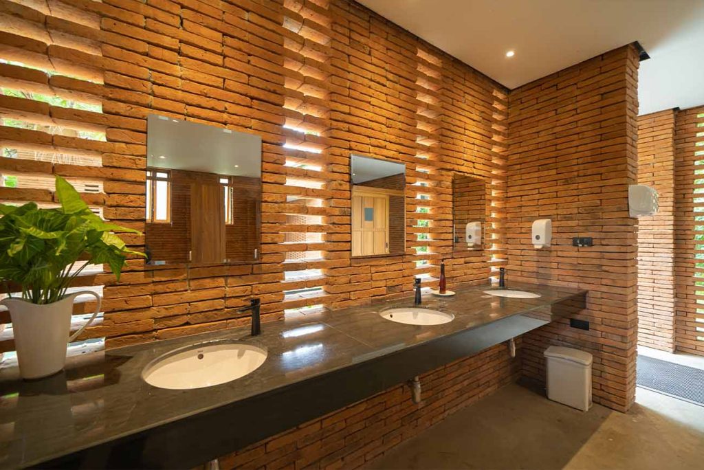 Cafe WC